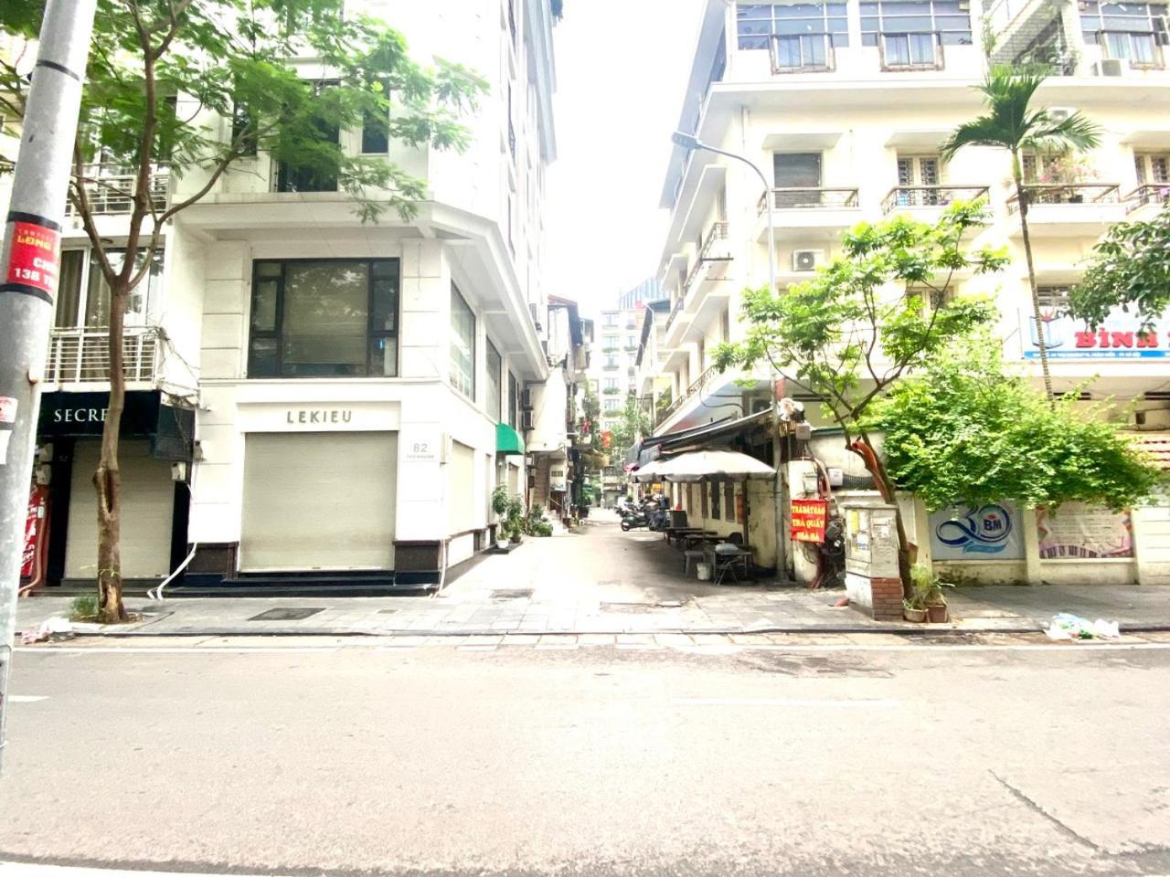 Cozy Homestay With Large Bed, Private Bathroom, Large Balcony ฮานอย ภายนอก รูปภาพ