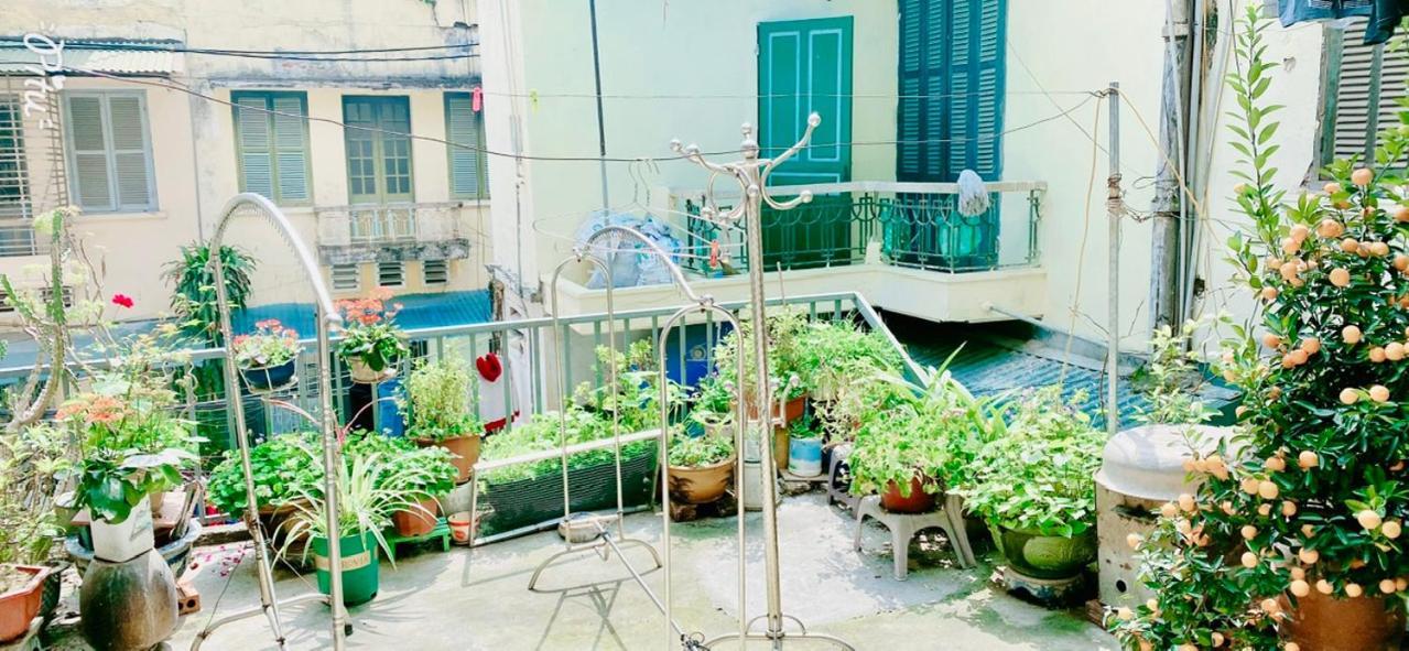Cozy Homestay With Large Bed, Private Bathroom, Large Balcony ฮานอย ภายนอก รูปภาพ